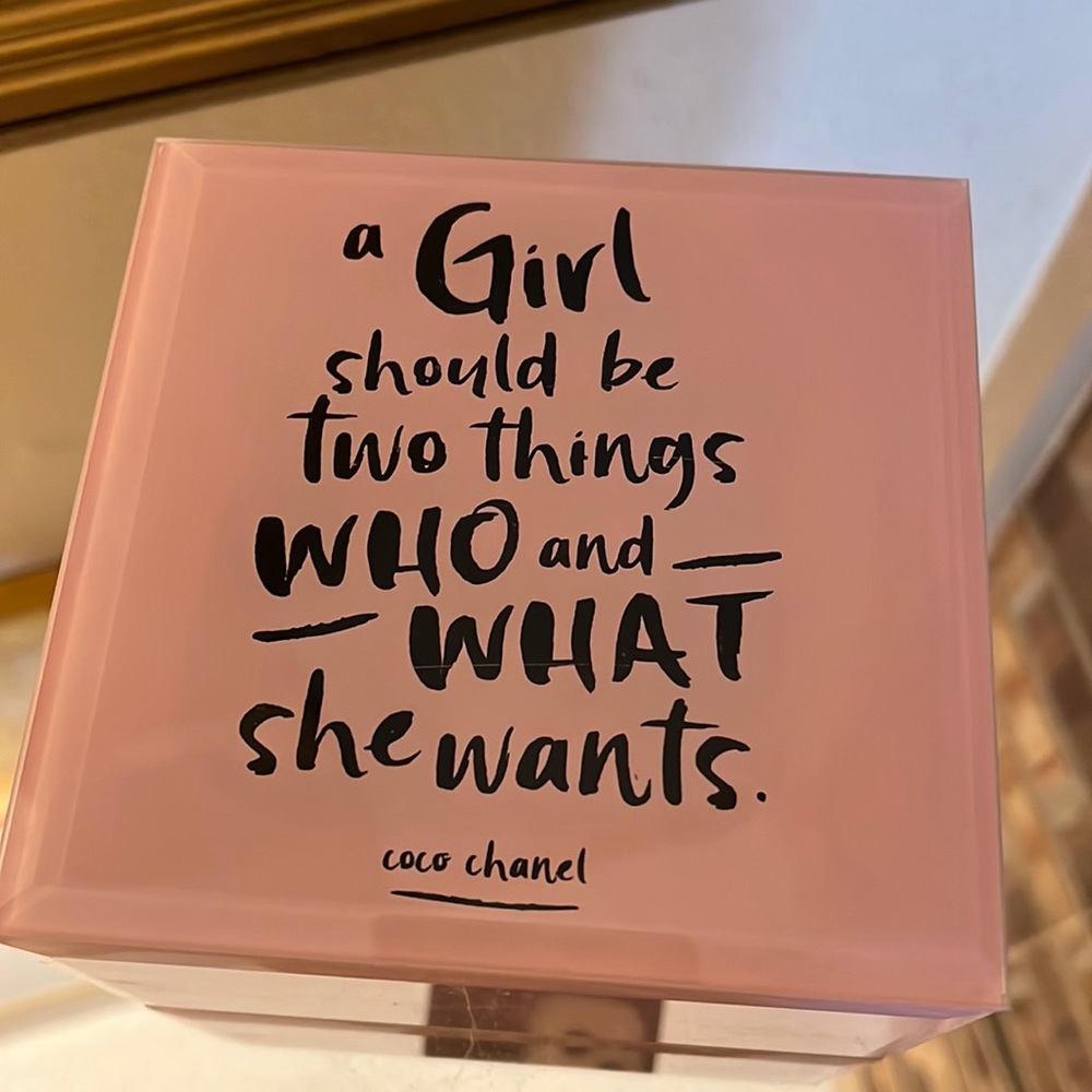 Chanel quote jewelry box